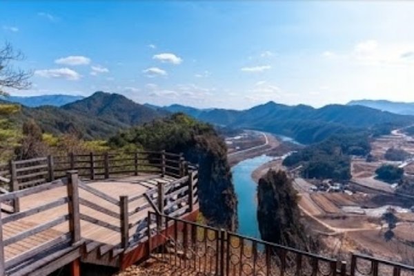 선돌(왕과사는남자 촬영지)